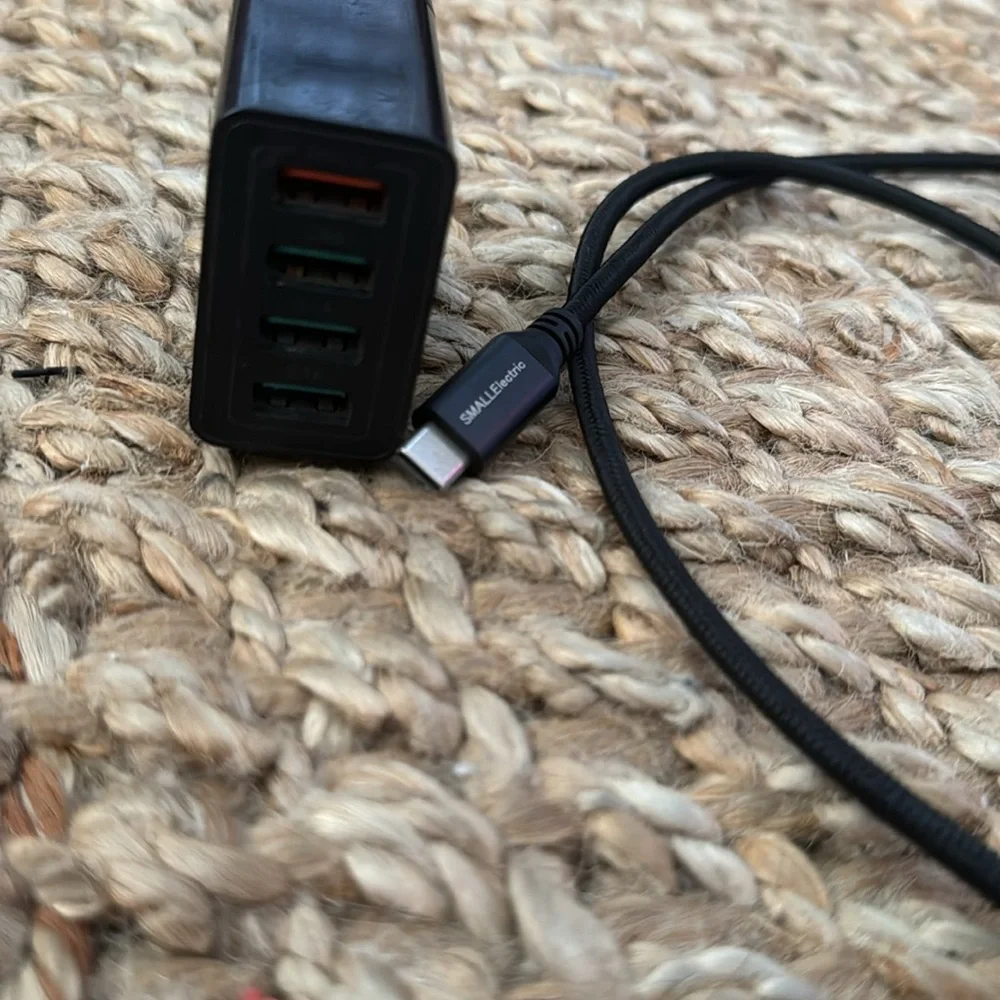 4 IN 1 USB CHARGER BLACK UCSB CORD BLACK BUNDLE
